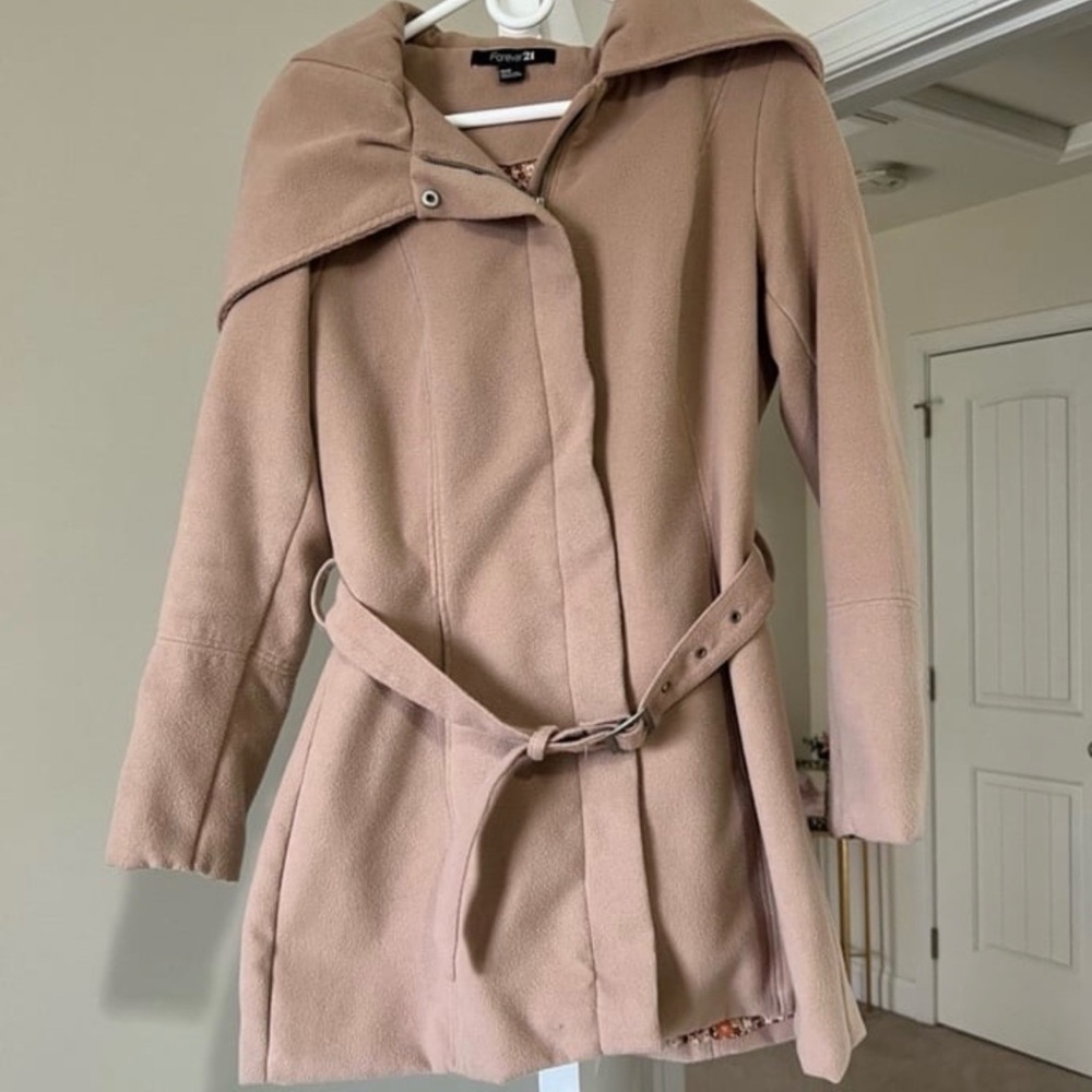 Stylish Tan Women's Coat